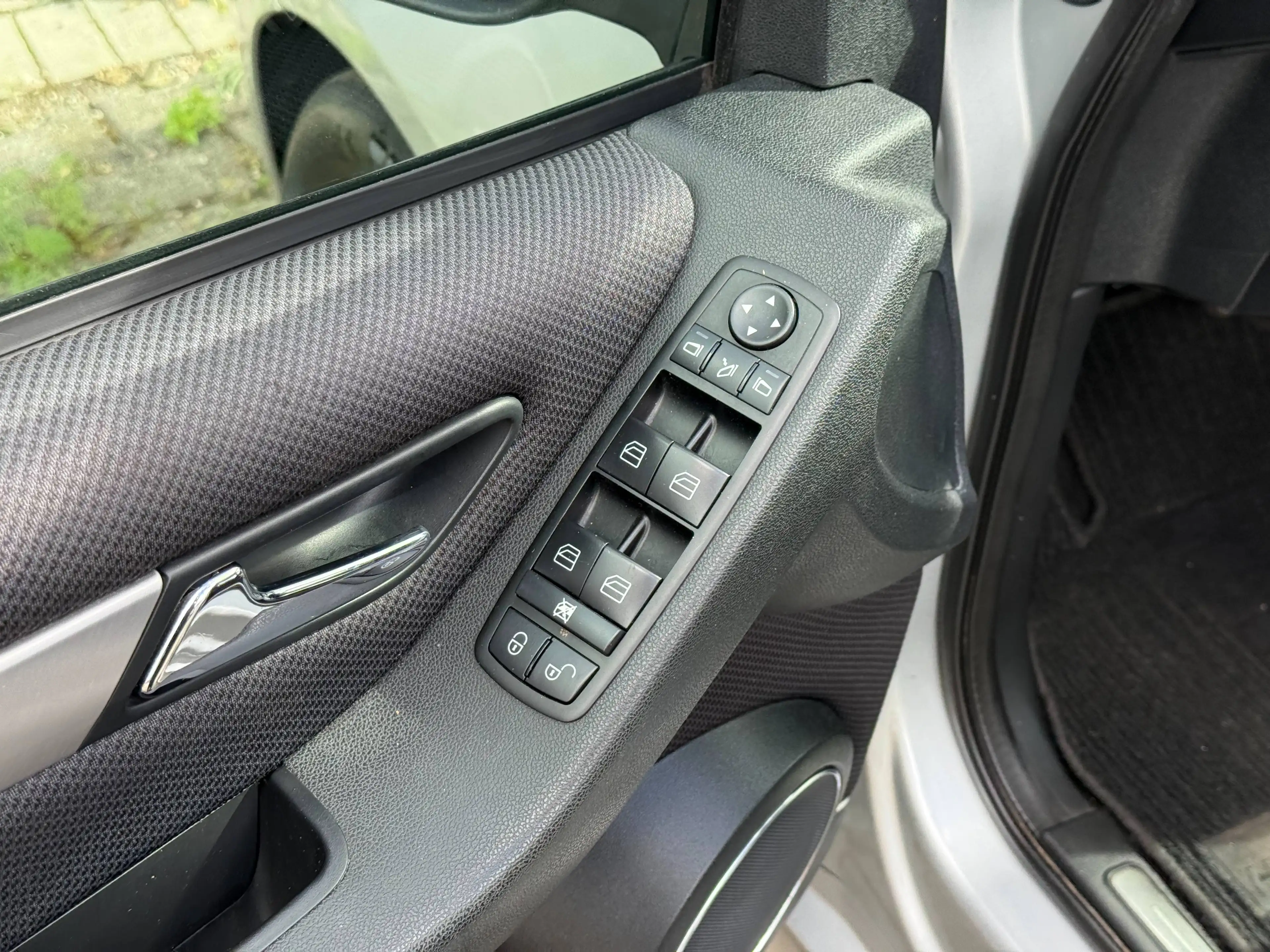 Mercedes-Benz B 180 B 180 (245.232) — photo 13