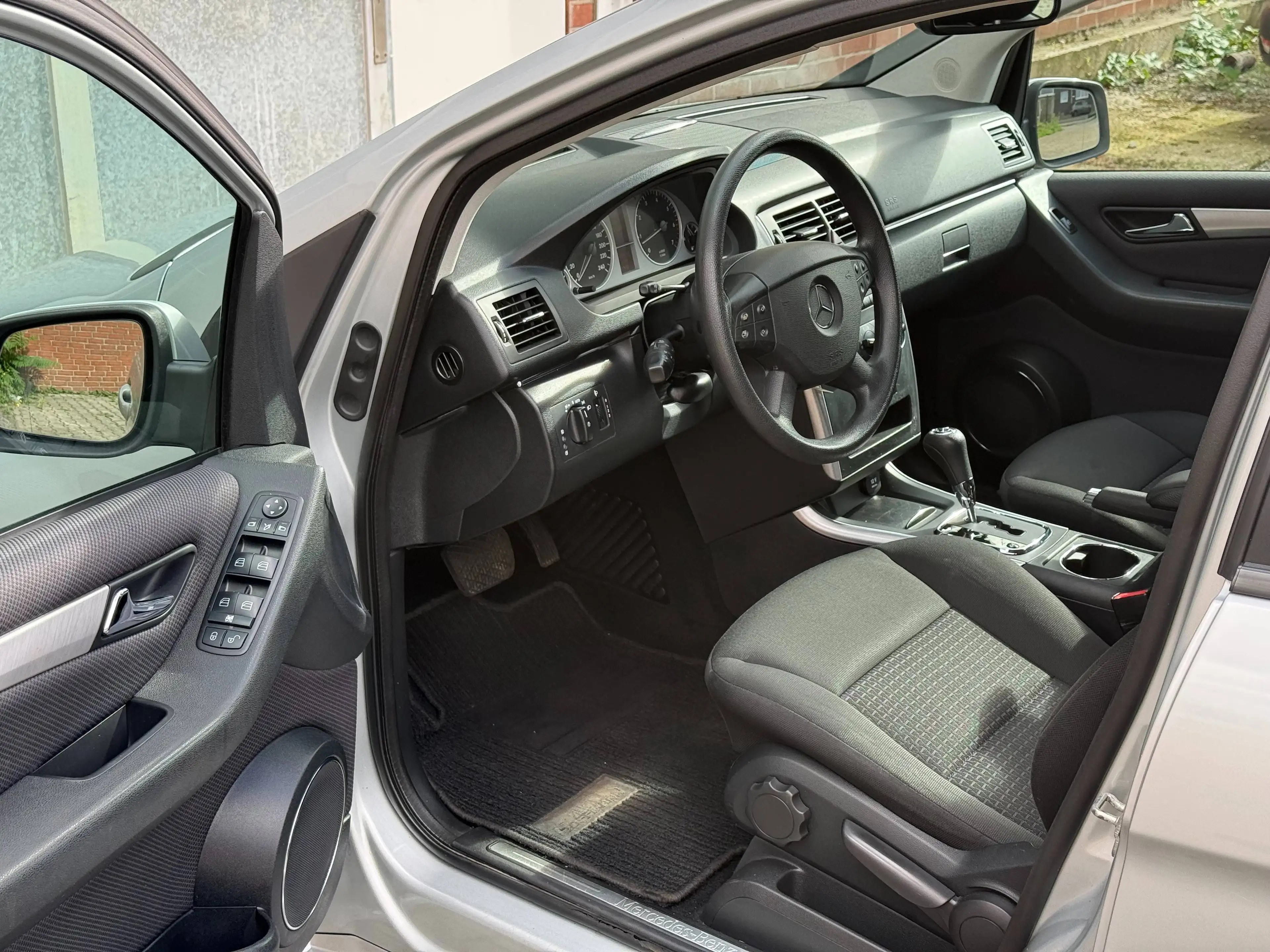 Mercedes-Benz B 180 B 180 (245.232) — photo 12