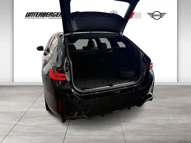 BMW 550 e xDrive M Sportpaket Pro | AHK | Innopaket | Trav Ansicht 6