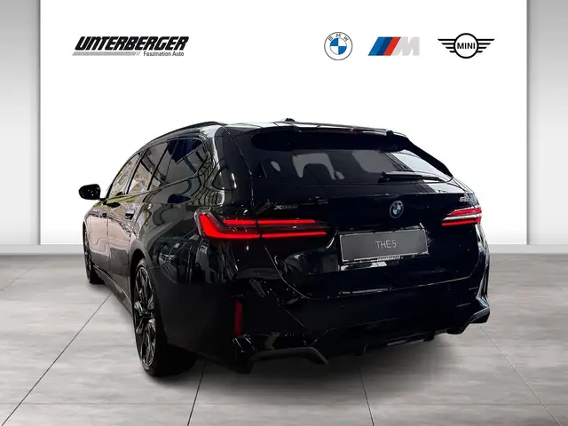 BMW 550 e xDrive M Sportpaket Pro | AHK | Innopaket | Trav Ansicht 4
