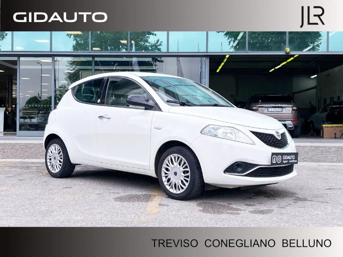 Lancia Ypsilon Ypsilon 1.2 69 CV 5 porte GPL Ecochic Gold Blanc - 1