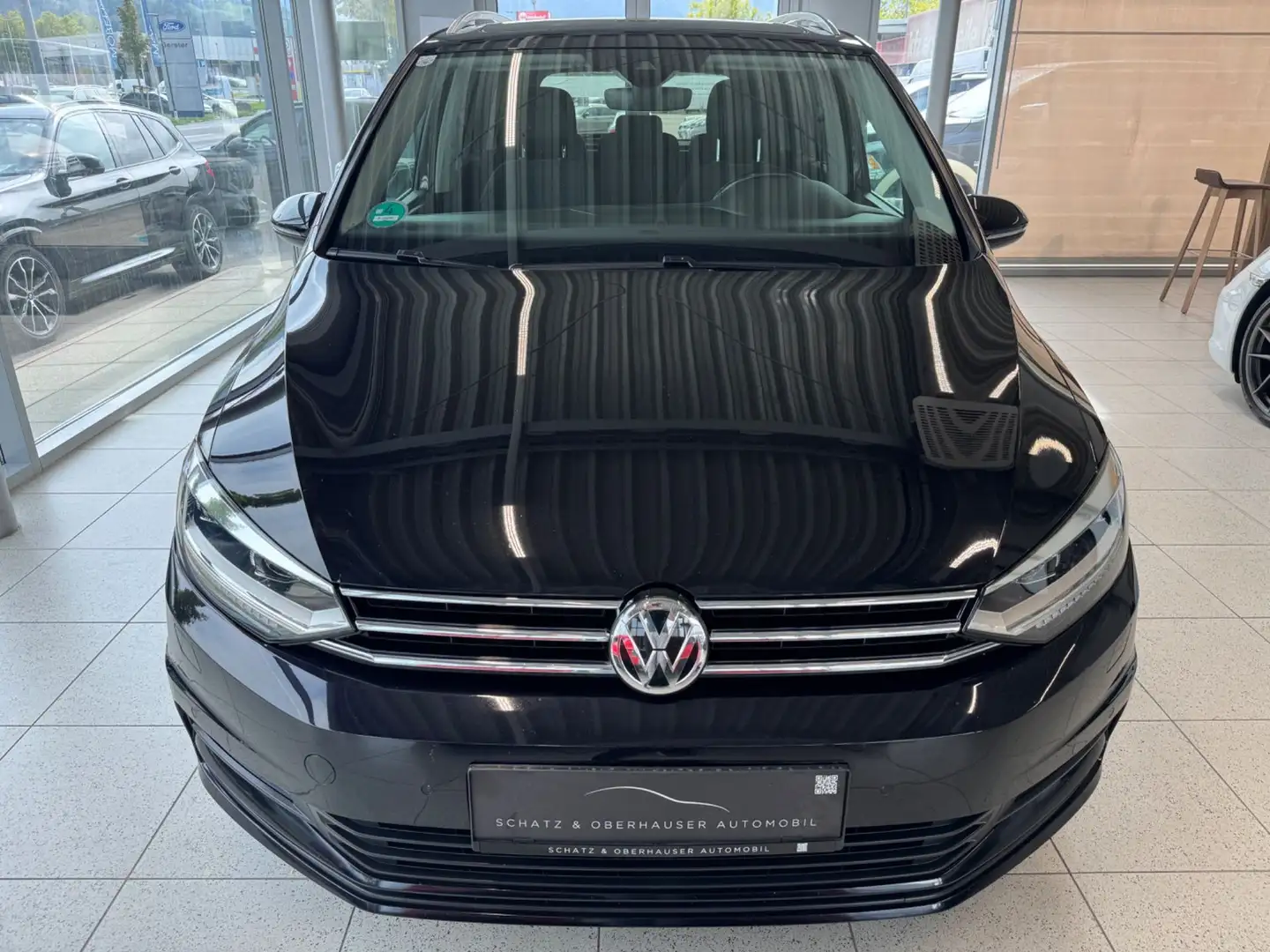 Volkswagen Touran 1.5 TSI SKY TSI DSG Schwarz - 2