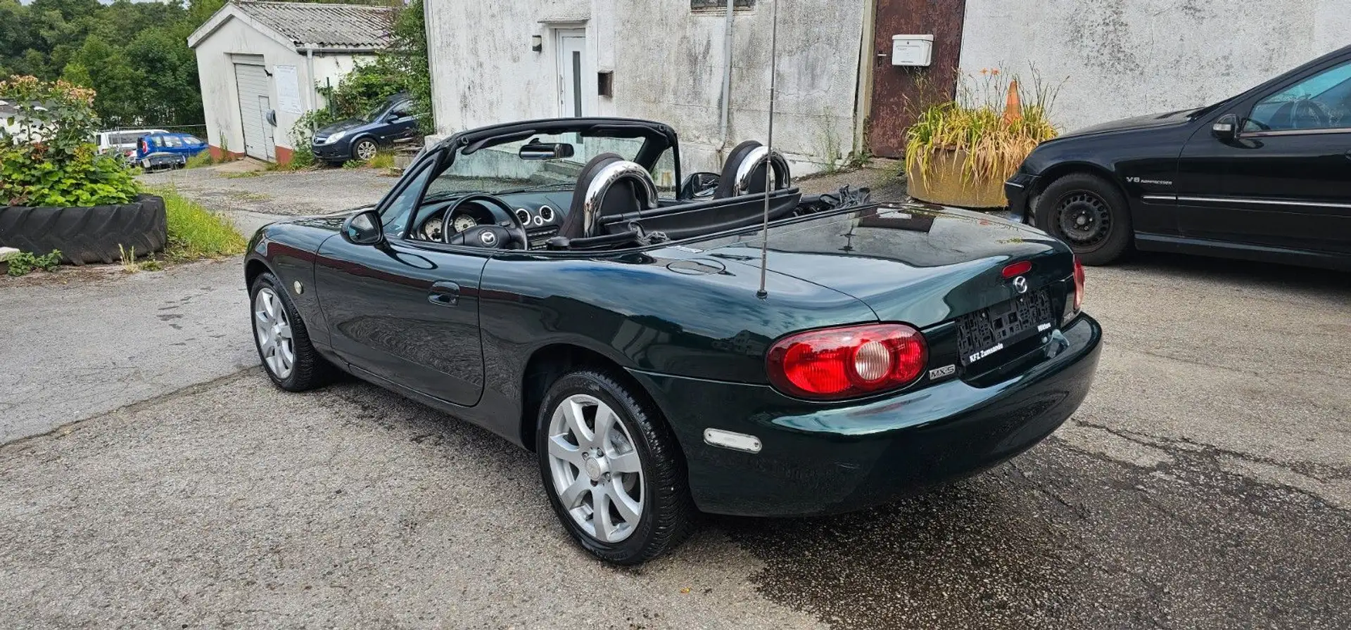 Mazda MX-5 1.6 i Roadster Klima Tüv NEU Grün - 2