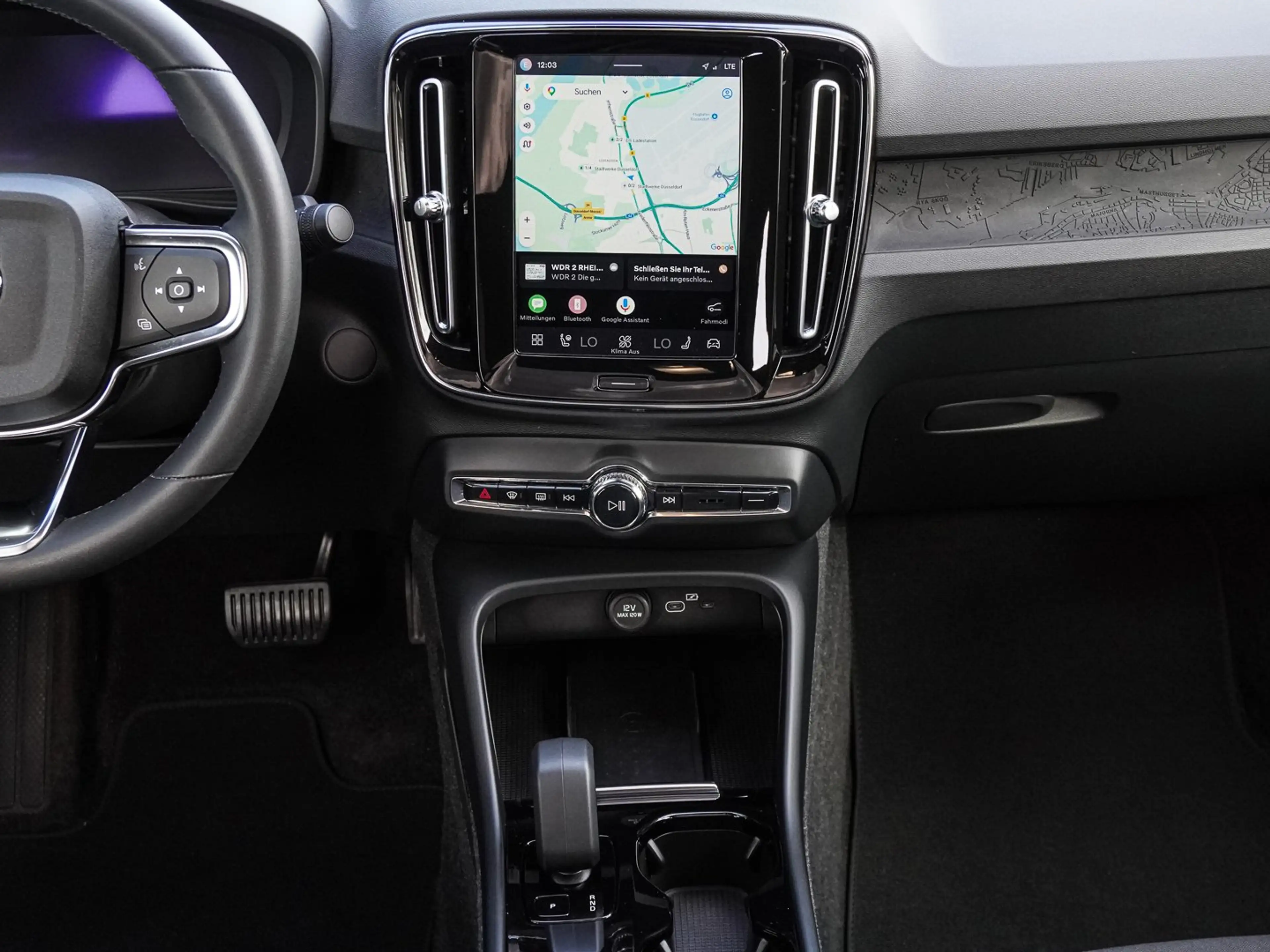 Volvo C40 Recharge Twin Pure Electric AWD Core Core Recharge — photo 13