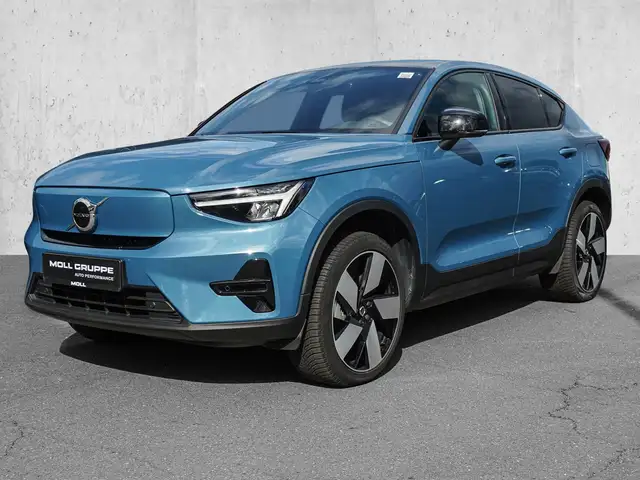 Volvo C40 view 2