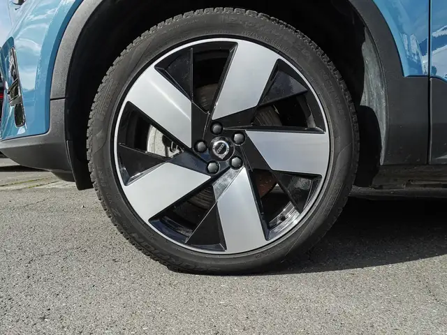 Volvo C40 view 7