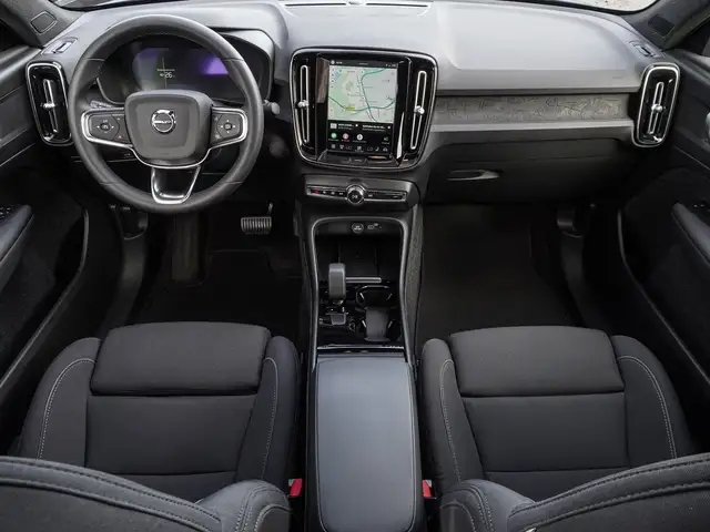 Volvo C40 view 11