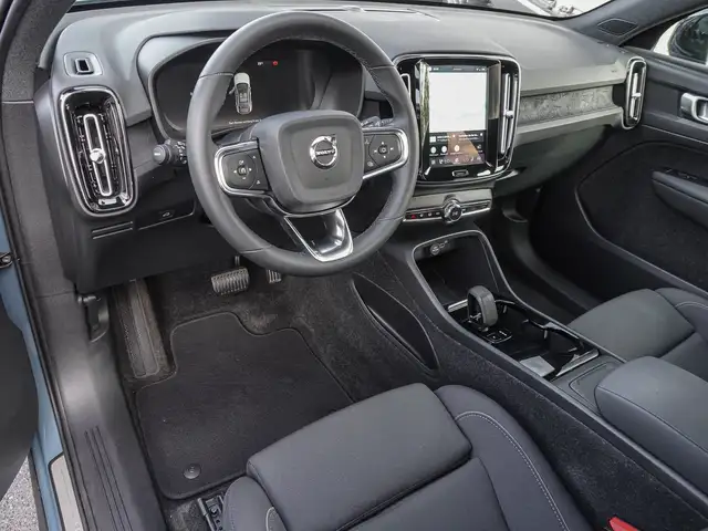 Volvo C40 view 10