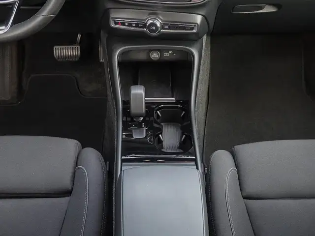 Volvo C40 view 15