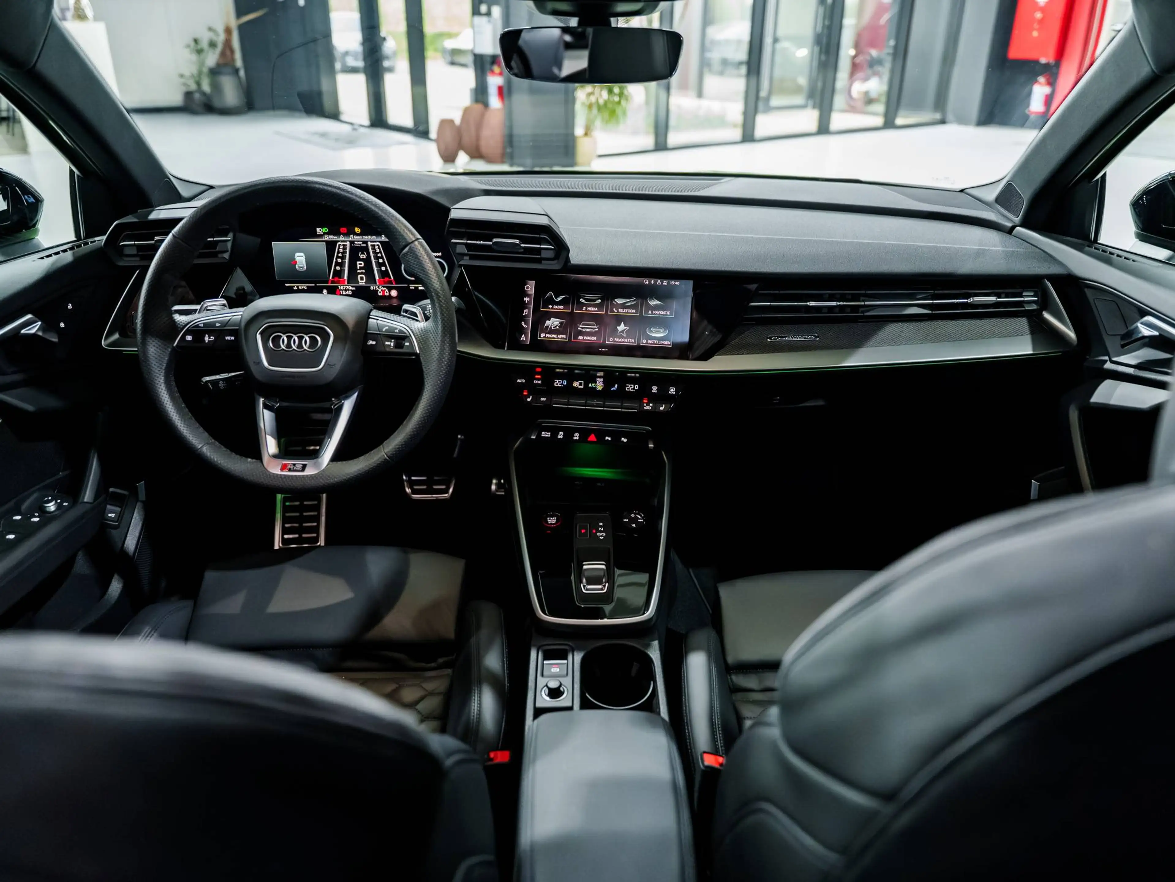 Audi RS3 NP: €86.072,69 - RS Dynamic Plus - Keramisch - Pano - B&O - HUD - Matrix LED - ACC - 19" - RS Sportuitlaat — photo 11