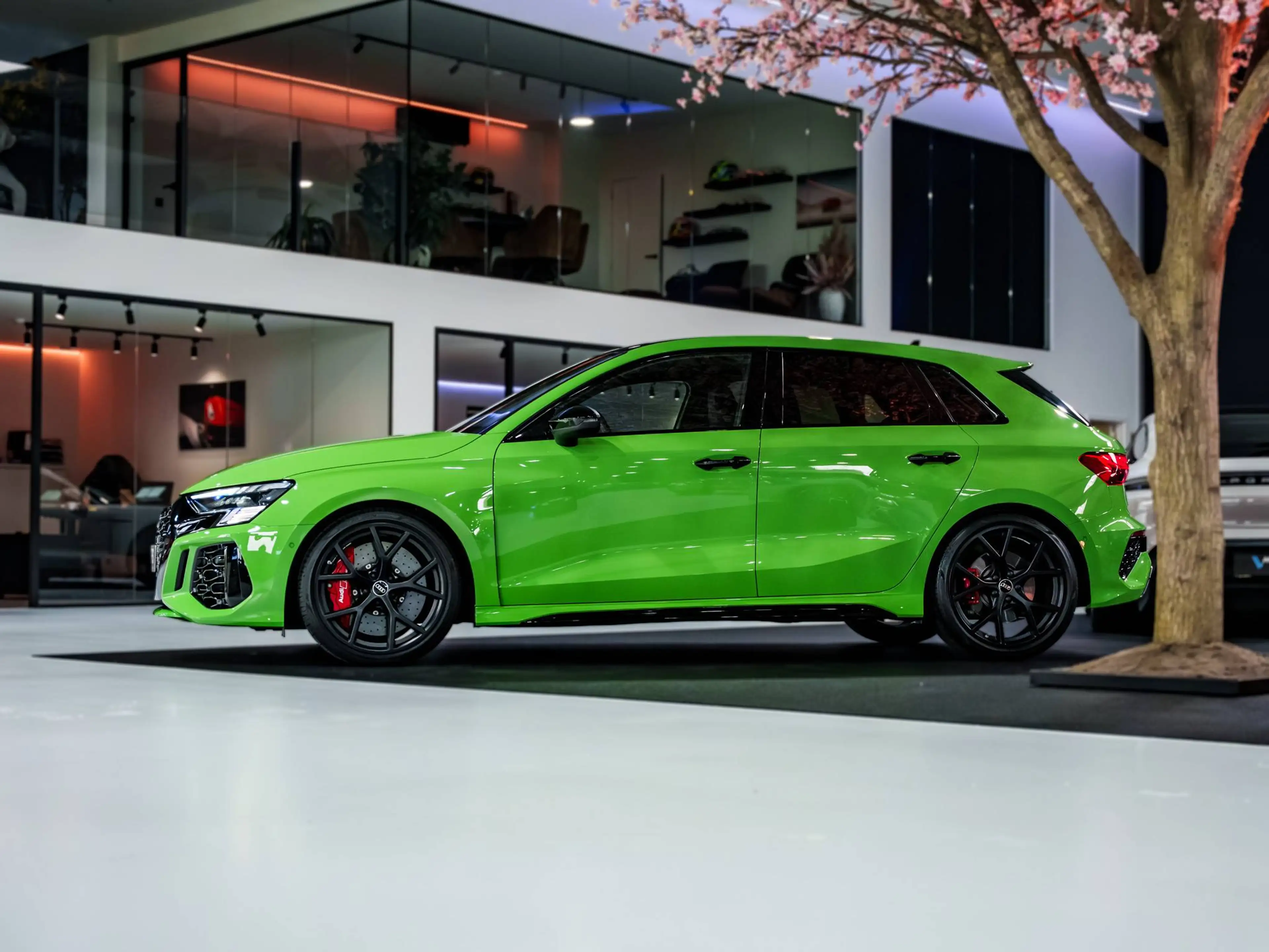 Audi RS3 NP: €86.072,69 - RS Dynamic Plus - Keramisch - Pano - B&O - HUD - Matrix LED - ACC - 19" - RS Sportuitlaat — photo 4