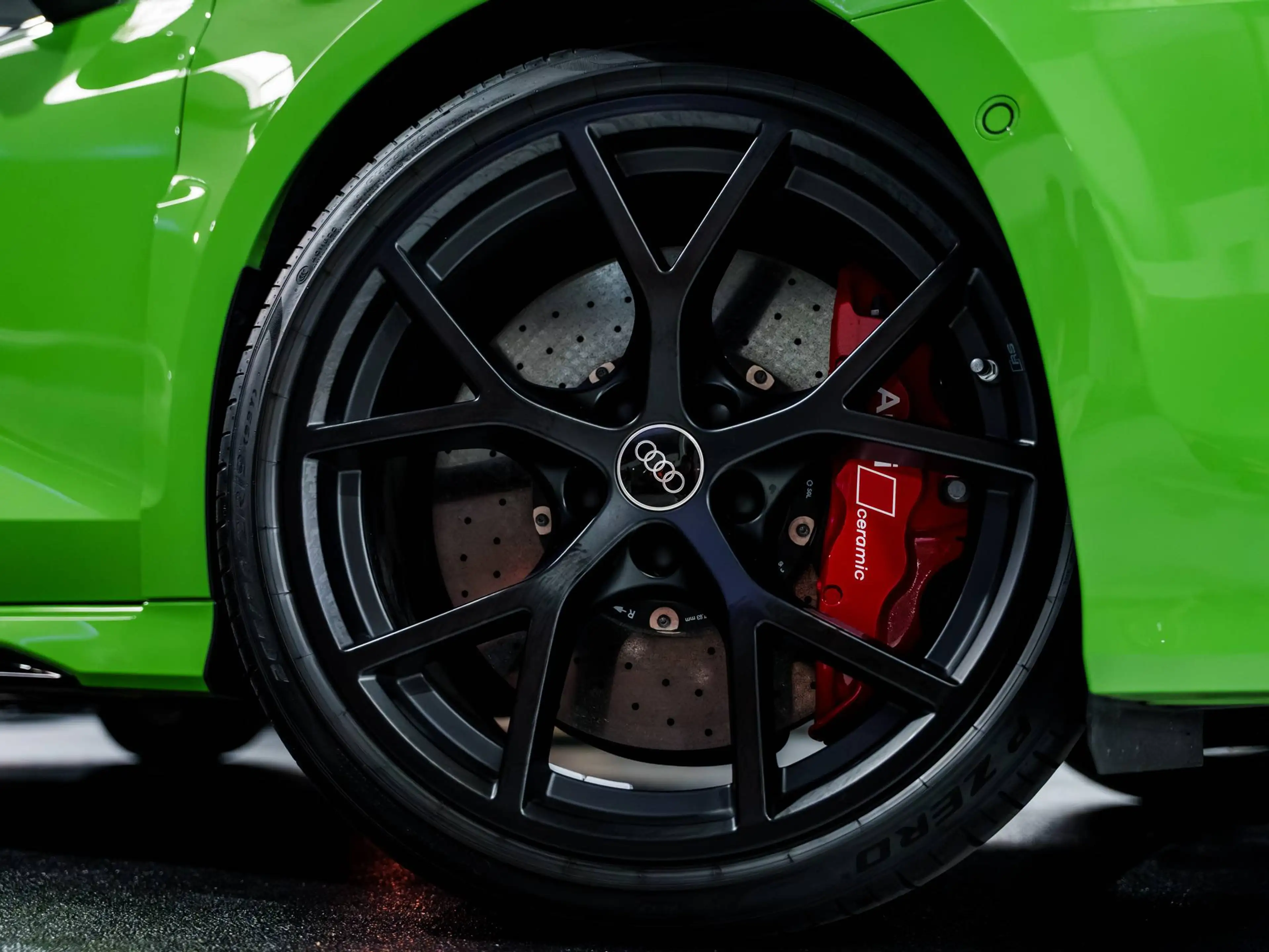 Audi RS3 NP: €86.072,69 - RS Dynamic Plus - Keramisch - Pano - B&O - HUD - Matrix LED - ACC - 19" - RS Sportuitlaat — photo 2