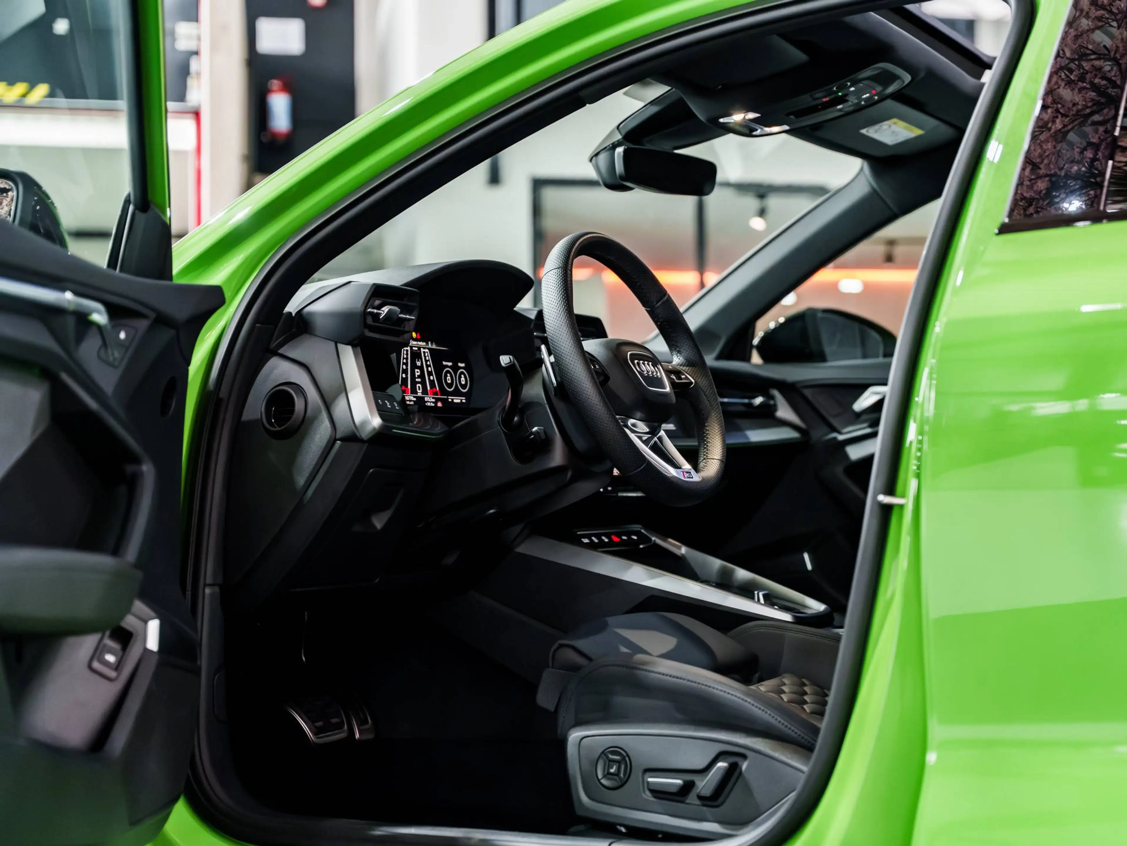 Audi RS3 NP: €86.072,69 - RS Dynamic Plus - Keramisch - Pano - B&O - HUD - Matrix LED - ACC - 19" - RS Sportuitlaat — photo 13