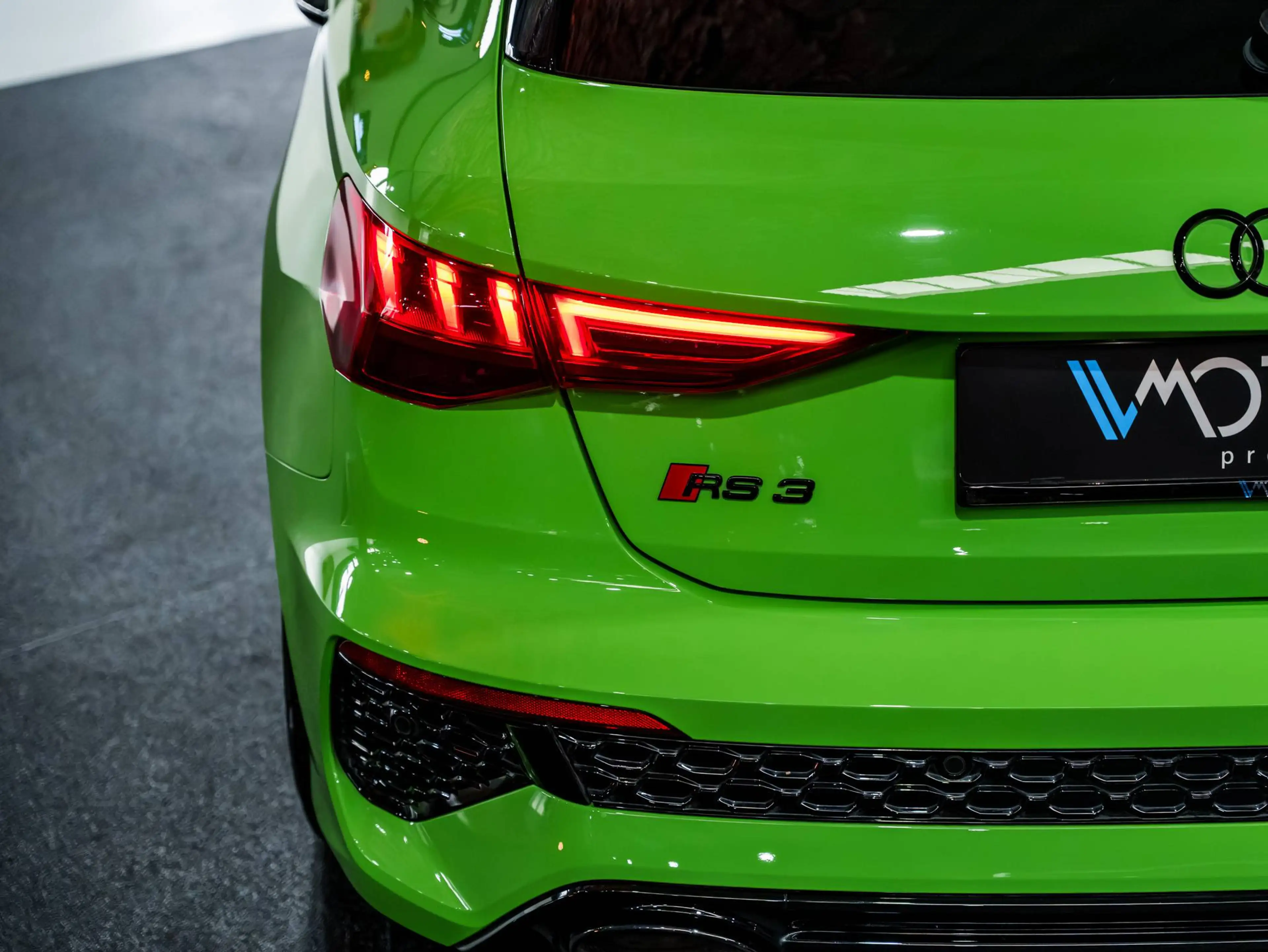 Audi RS3 NP: €86.072,69 - RS Dynamic Plus - Keramisch - Pano - B&O - HUD - Matrix LED - ACC - 19" - RS Sportuitlaat — photo 6