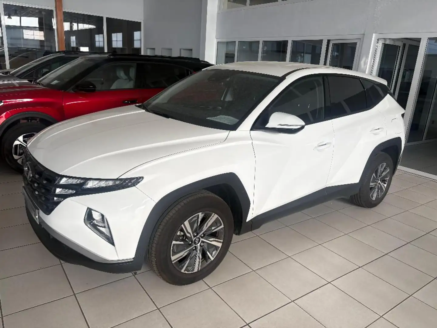 Hyundai TUCSON 1.6 TGDI Klass 4x2 Blanco - 2