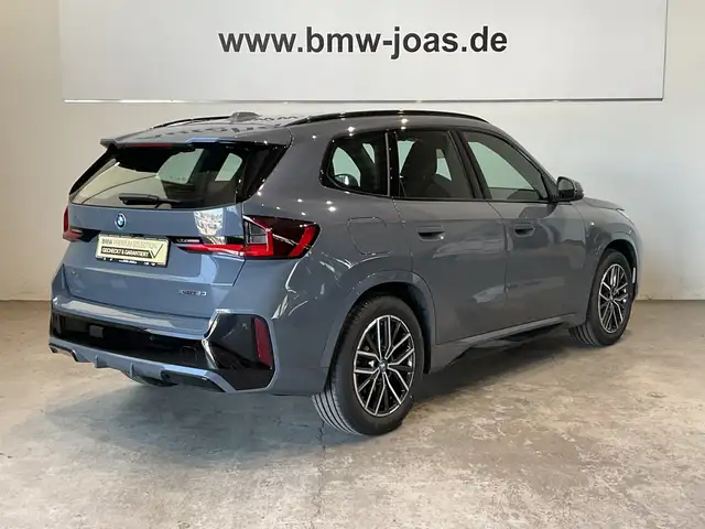 BMW Ix1 view 14