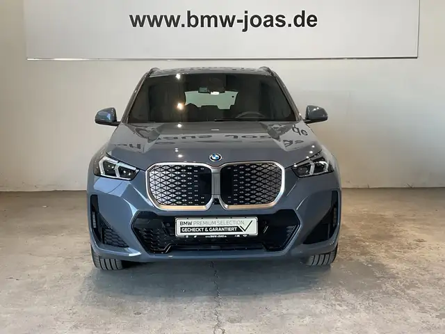 BMW Ix1 view 2