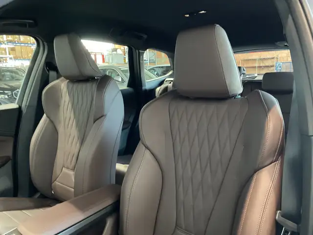 BMW Ix1 view 8