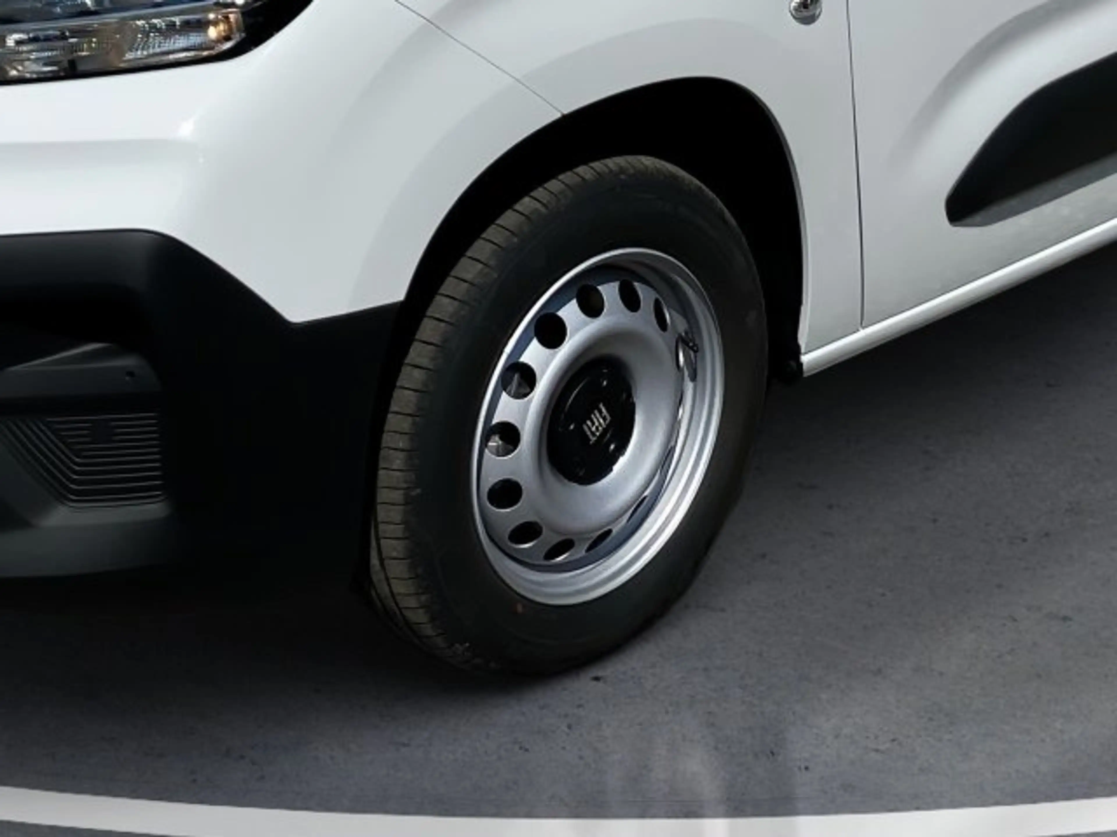 Fiat Doblo KW XL Serie 4 Diesel 130 Automatik — photo 8
