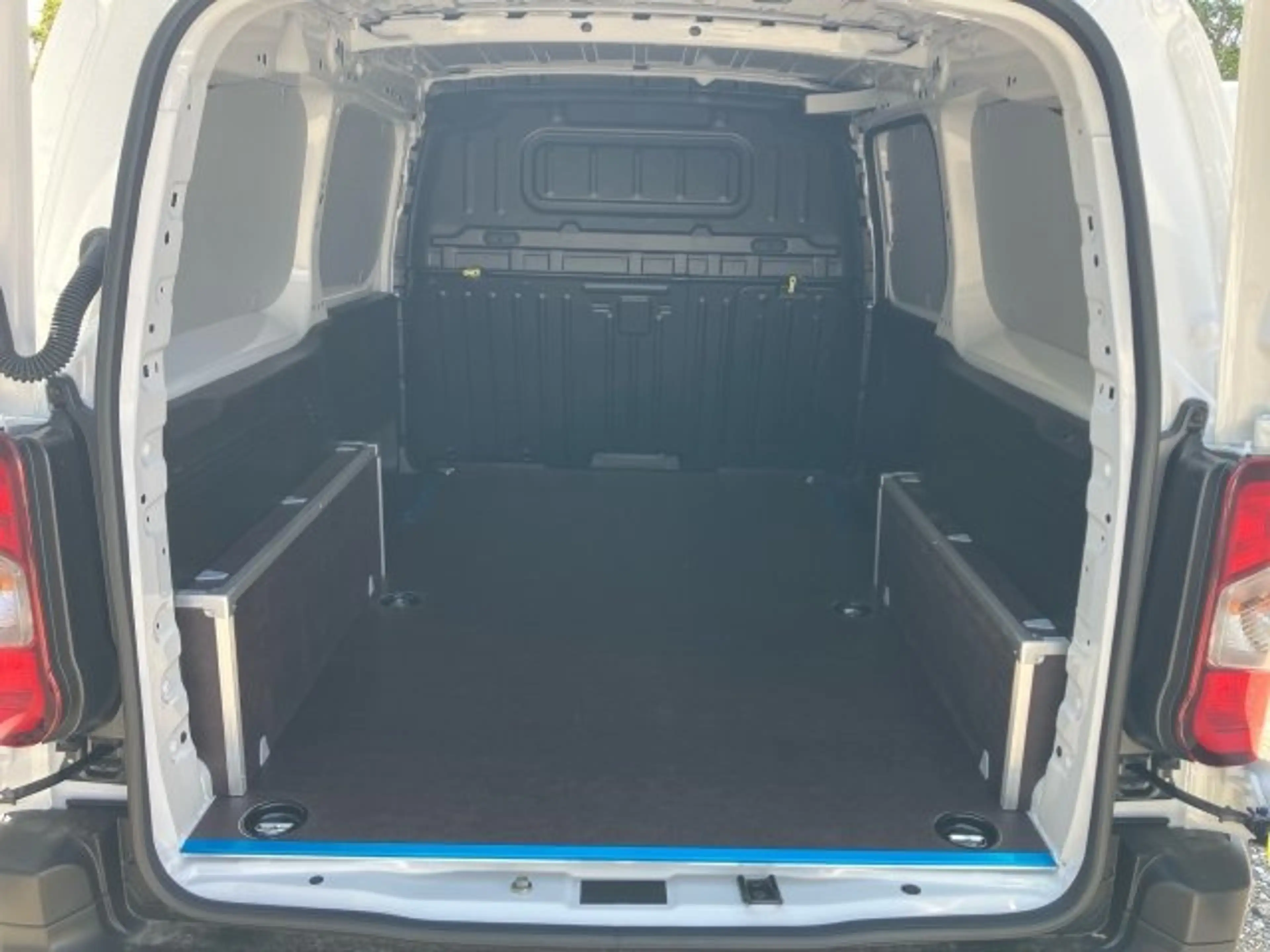 Fiat Doblo KW XL Serie 4 Diesel 130 Automatik — photo 13
