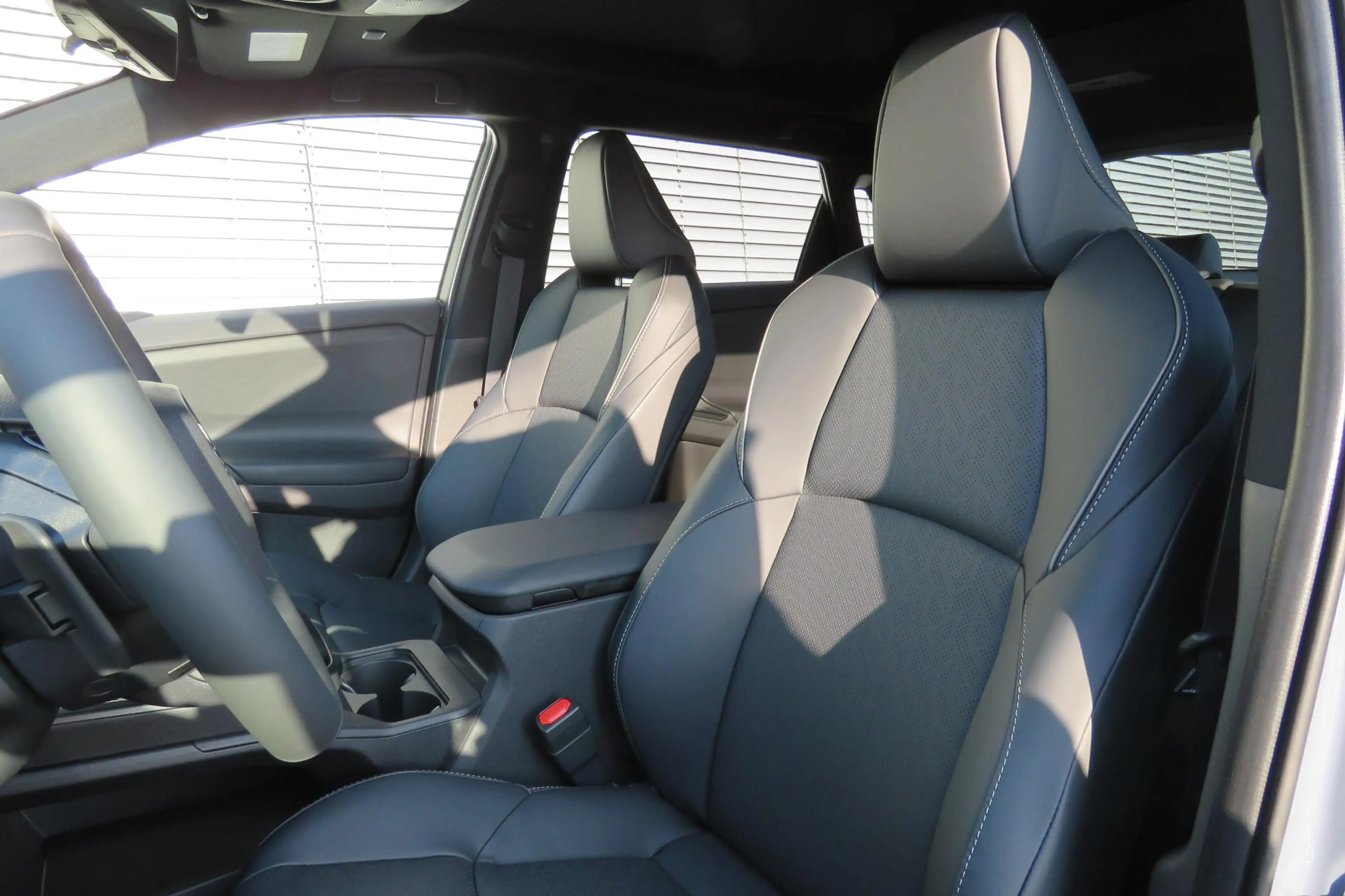 Subaru Solterra 4E-xperience+ | 8-jaar garantie | Harman Kardon | — photo 9