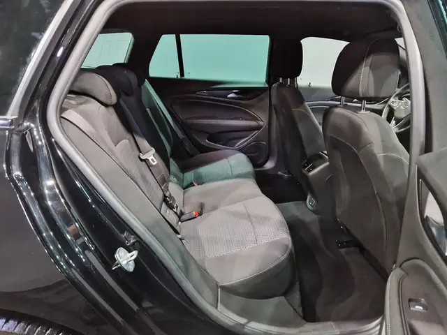 Opel Insignia view 11