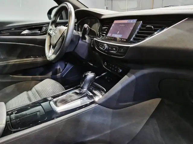Opel Insignia view 14