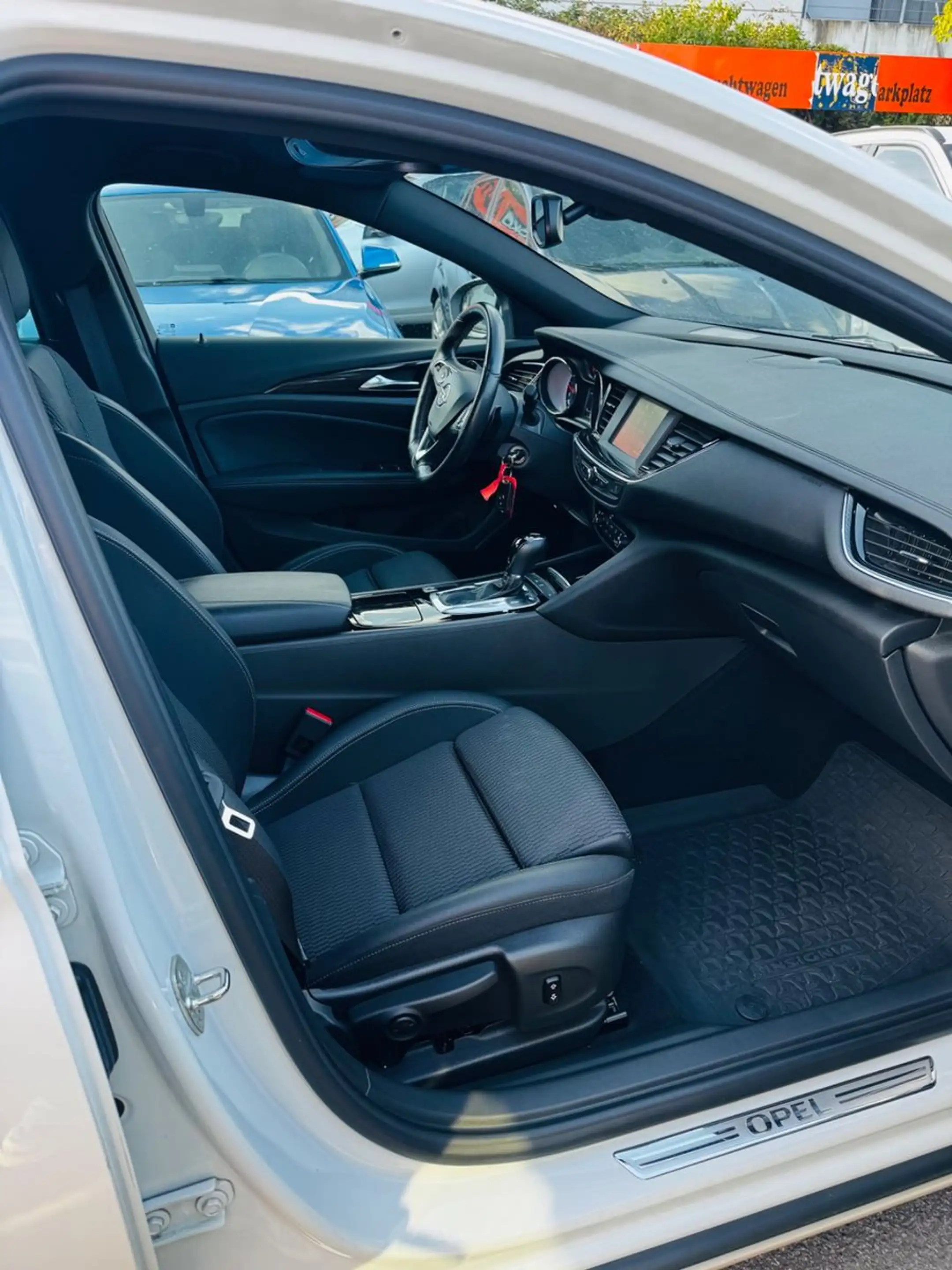 Opel Insignia B Grand Sport Innovation — photo 8