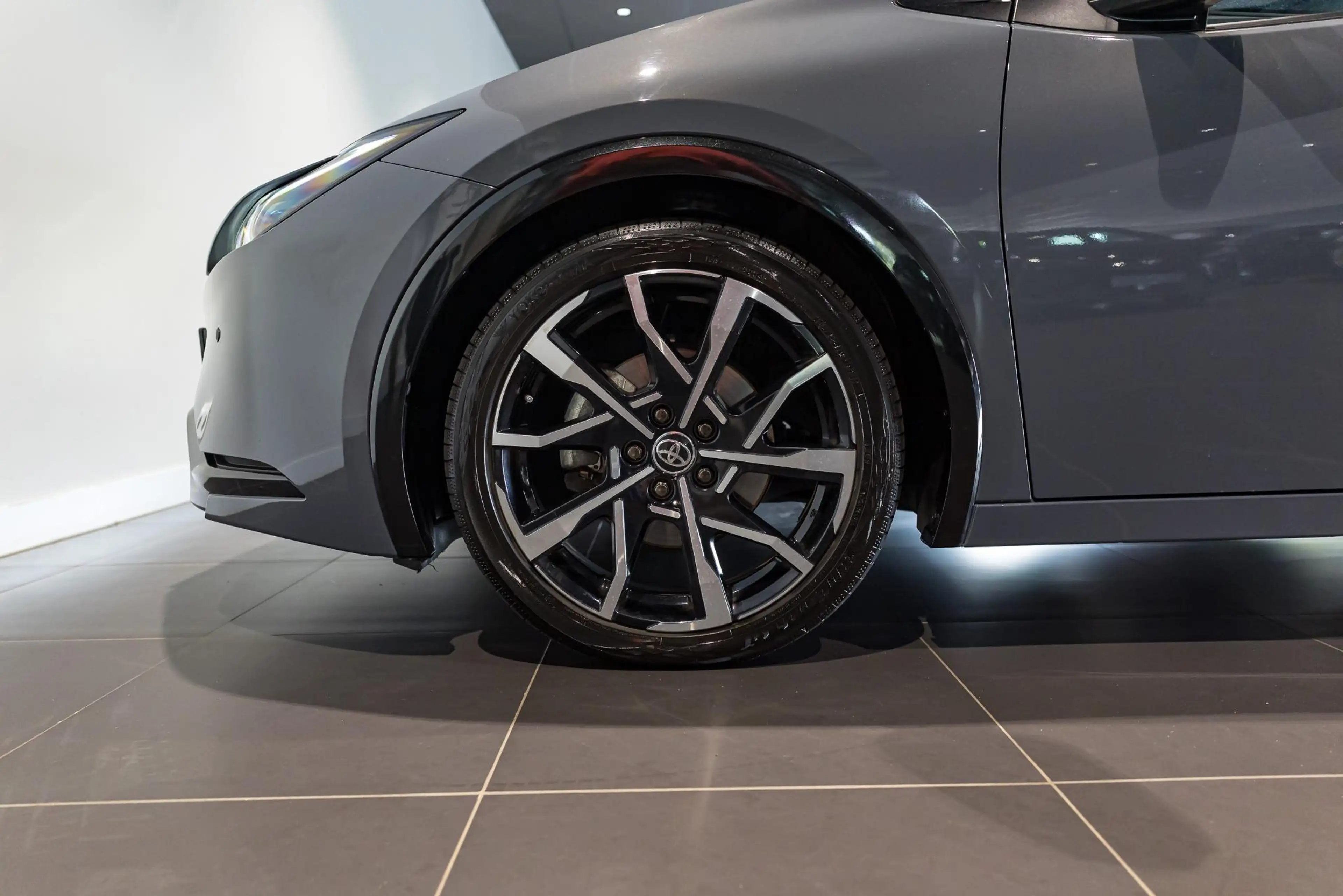 Toyota Prius 2.0 PHEV 164kW Premium Plus e-CVT Camera | Panodak — photo 9