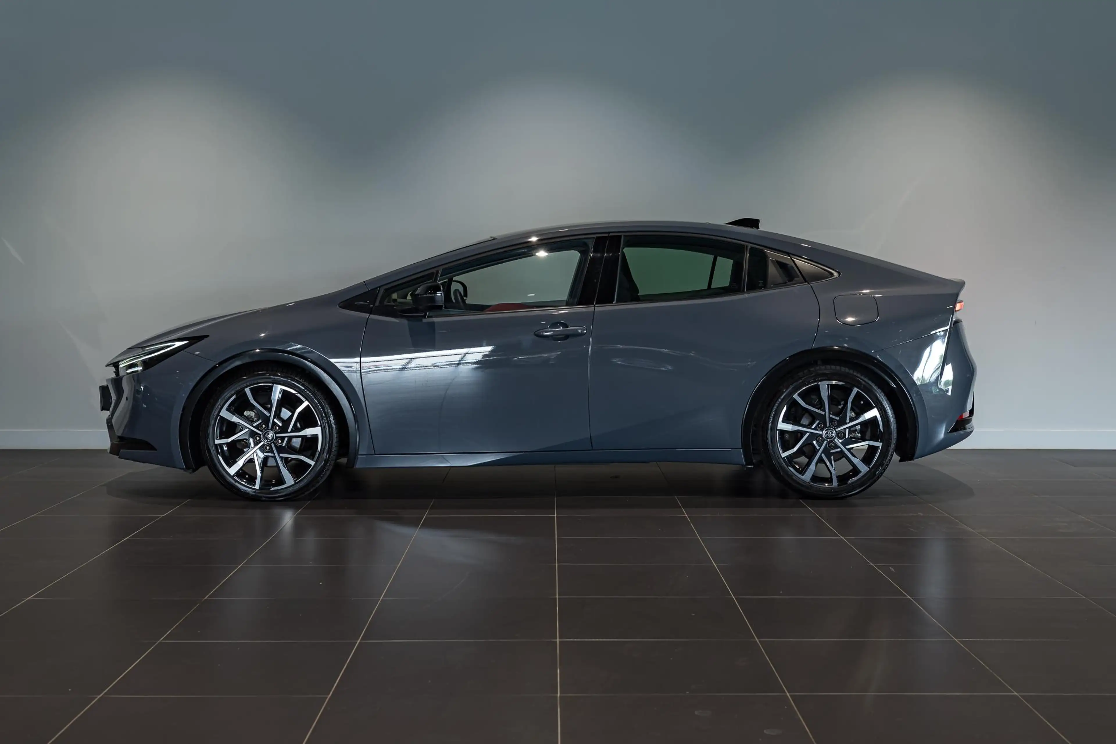 Toyota Prius 2.0 PHEV 164kW Premium Plus e-CVT Camera | Panodak — photo 5