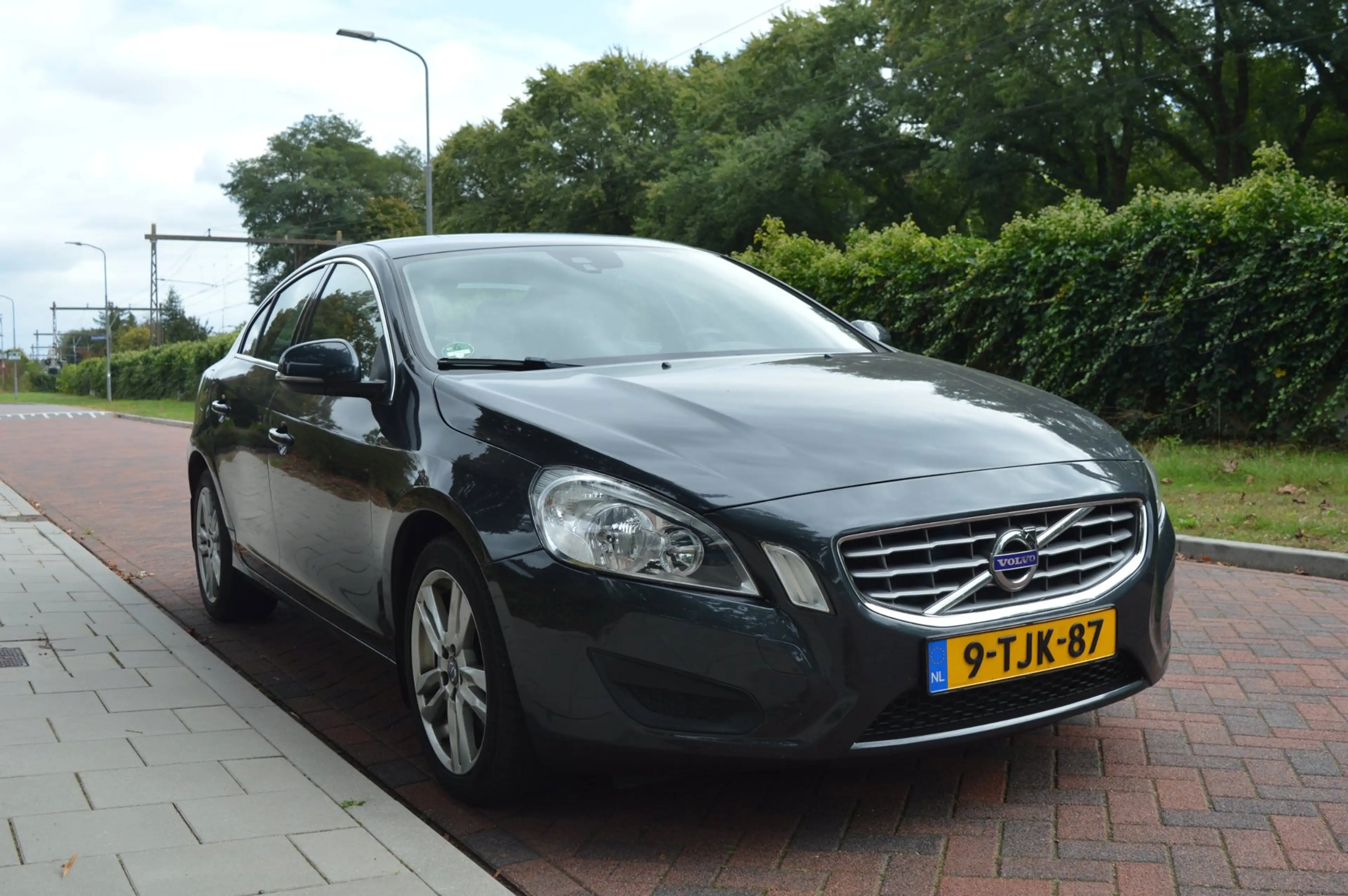 Volvo S60 2.0 D4 Summum Leer/dealer onderhouden/trekhaak — photo 4