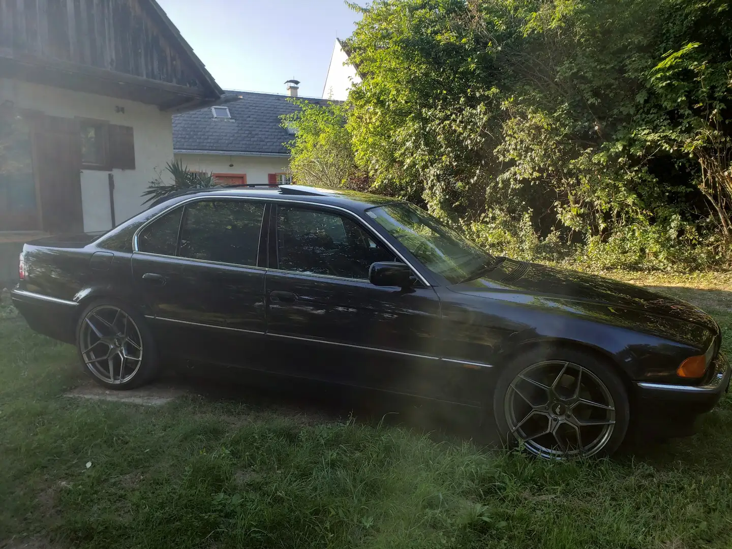 BMW 750 750i L Aut. - 1