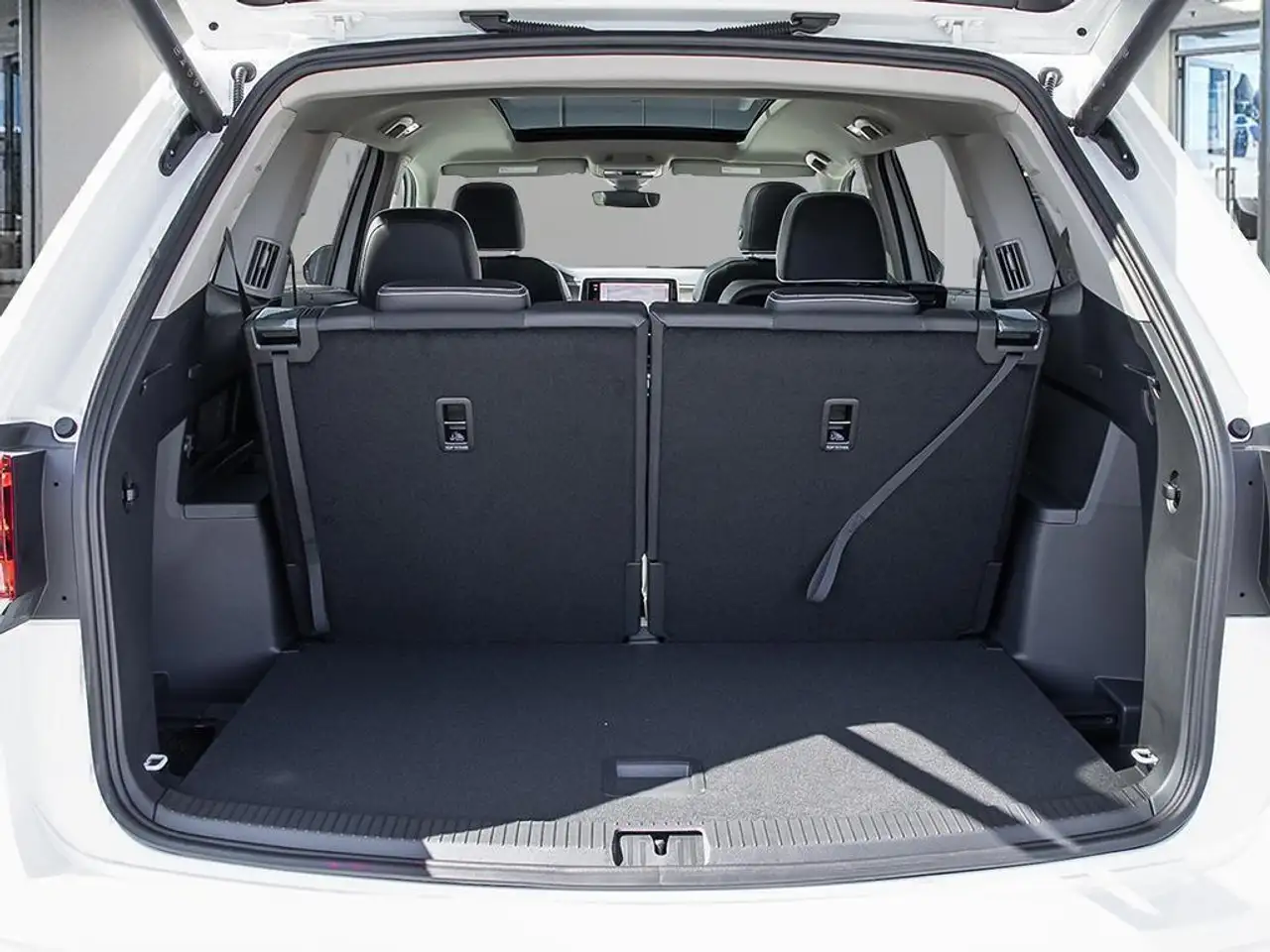 Volkswagen Atlas снимка Volkswagen Atlas