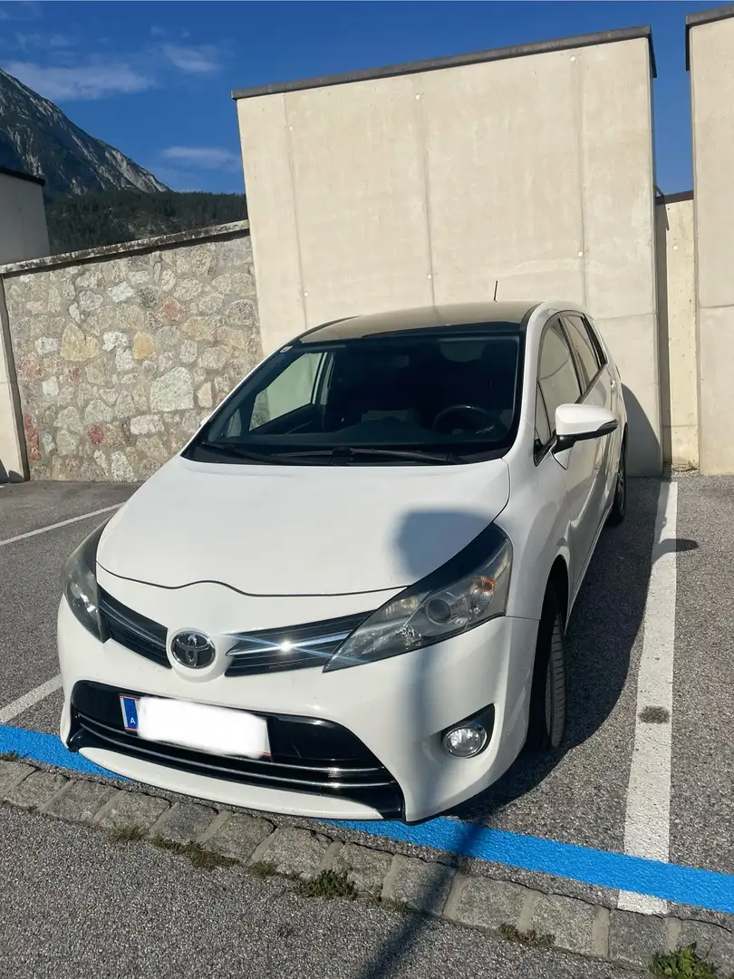 Toyota Verso 2.0 D-4D 5-Sitzer Executive - 1