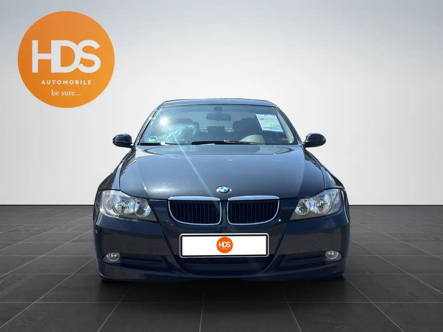 BMW 318 Baureihe 3 Lim. 318i * Klima* Tüv * PDC Чорний - 2