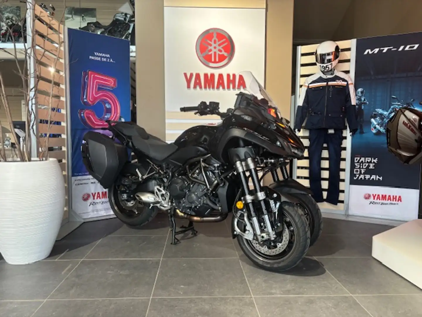 Yamaha Niken - 2