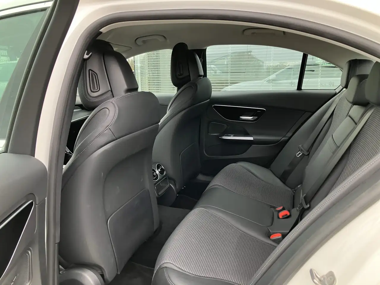 Mercedes-Benz C 180 C 180 Limo Ava RüKam Spiegelp Winterpaket LED 12