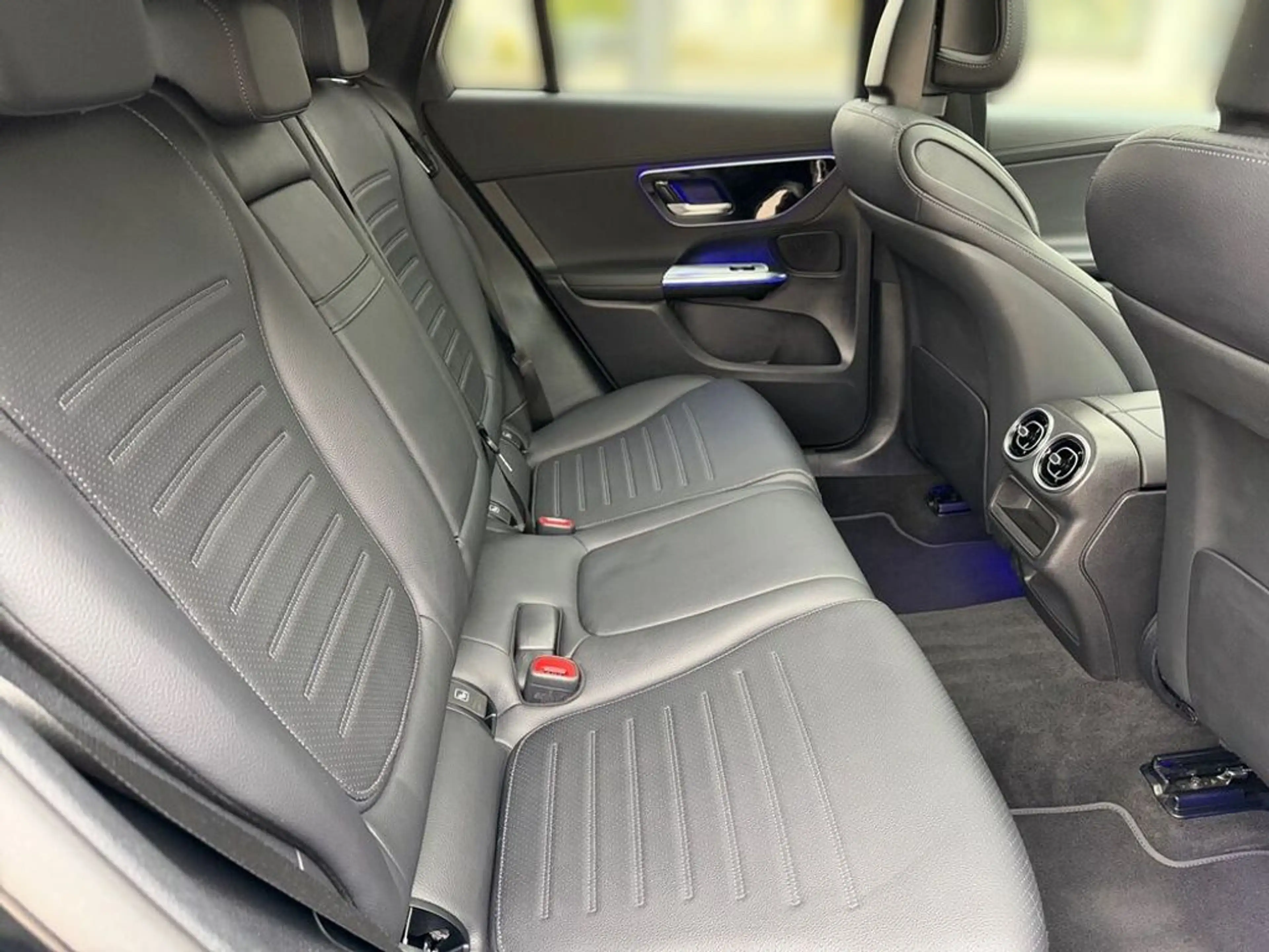 Mercedes-Benz GLC 300 de 4M | NP: 95.515€ | AMG | Night | Pano — photo 14