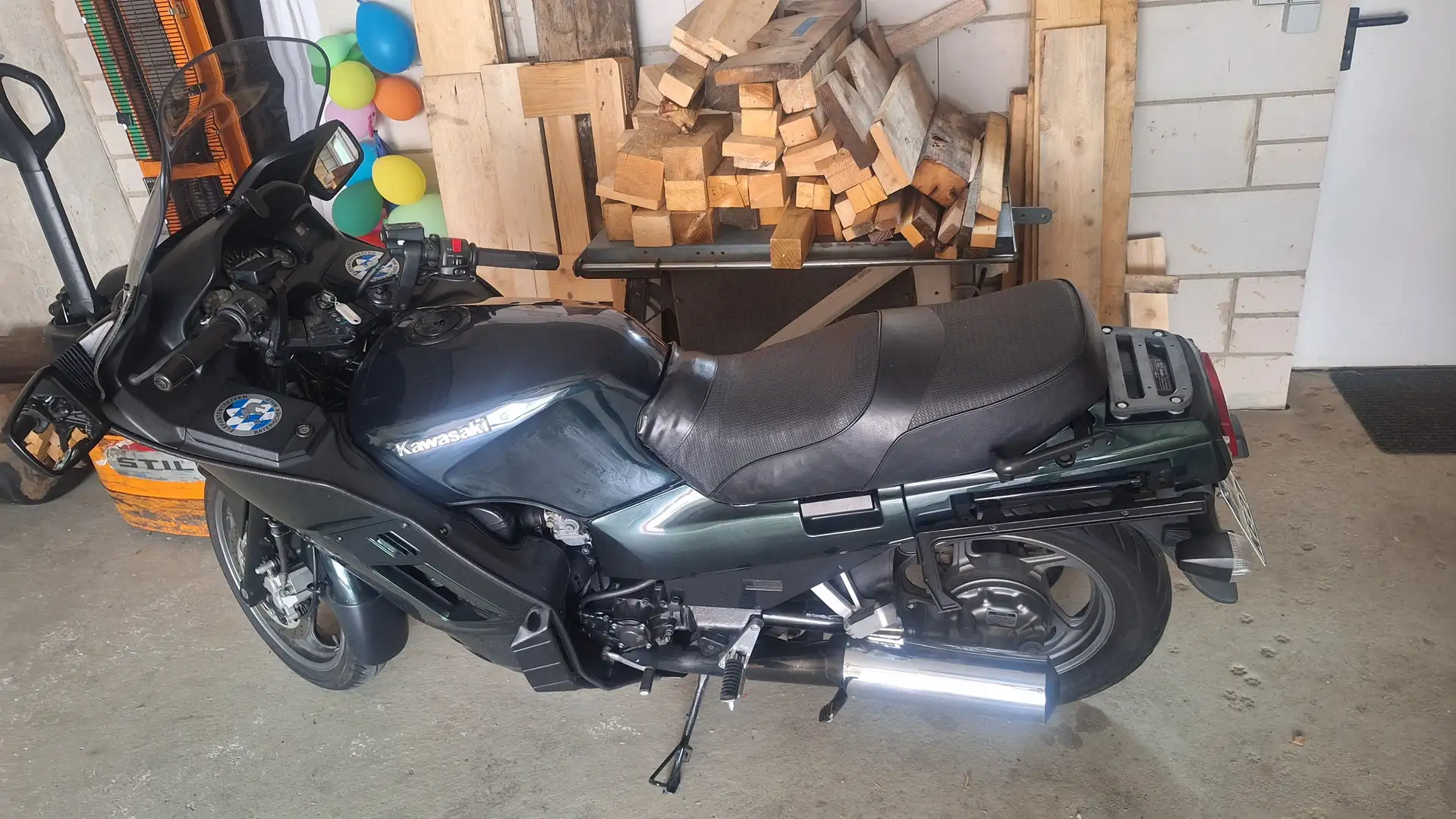 Kawasaki GTR 1000 - 2