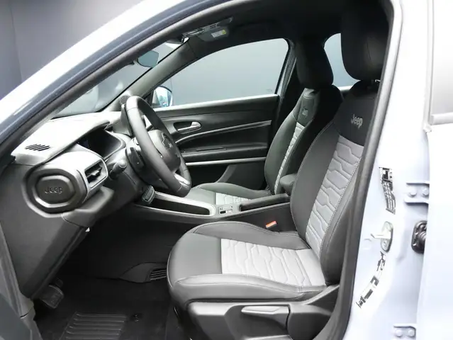 Jeep Avenger view 7