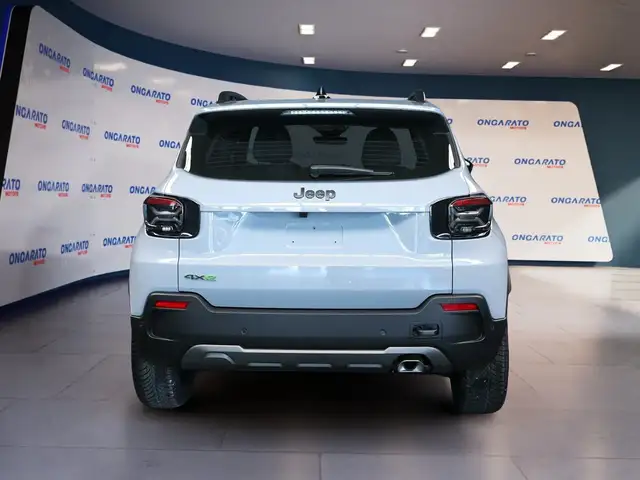 Jeep Avenger view 5
