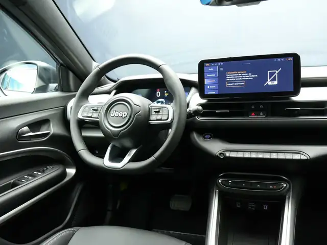 Jeep Avenger view 11