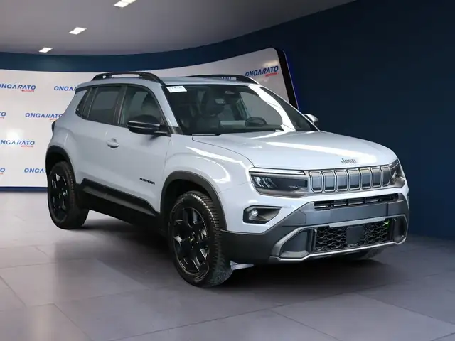 Jeep Avenger view 3
