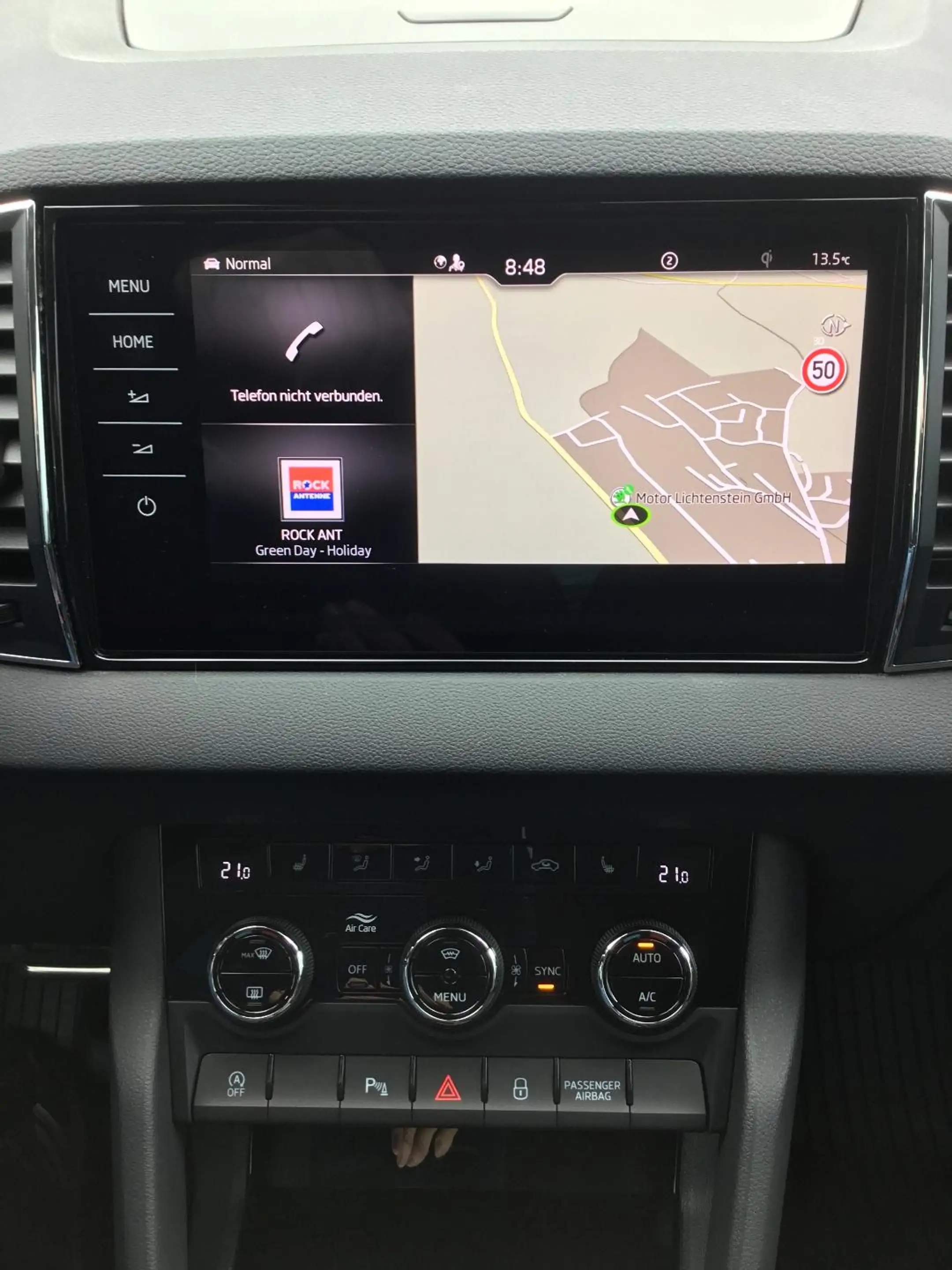 Skoda Karoq Ambition 17"LM 3AC+ Navi+ AHZV DCC 4SHzg — photo 11