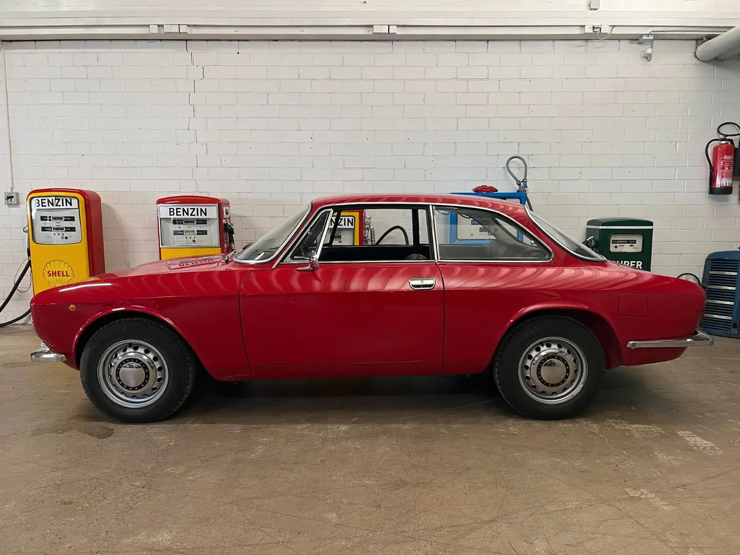 Alfa Romeo GT 1300 Junior Rojo - 1