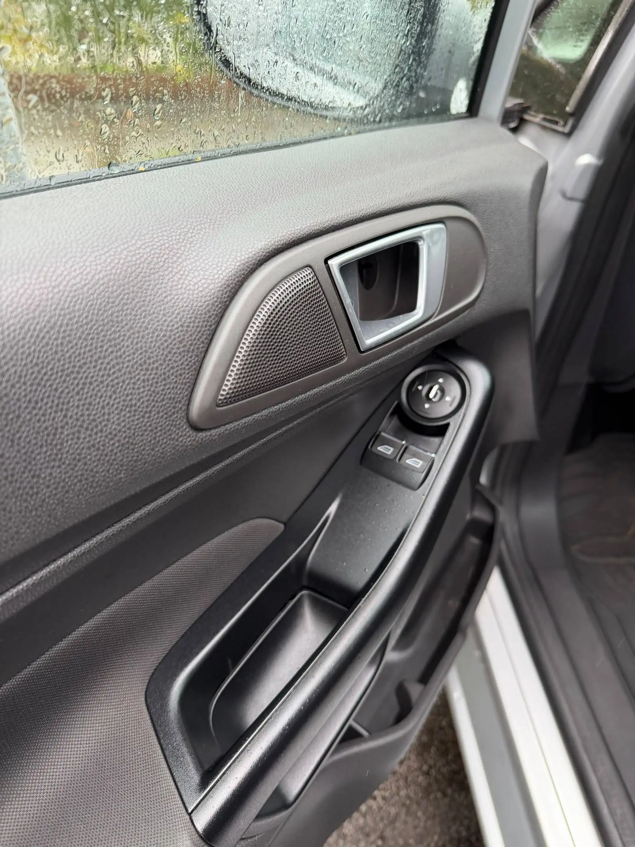 Ford Fiesta Fiesta 3-Türer 1.25 Ambiente — photo 11