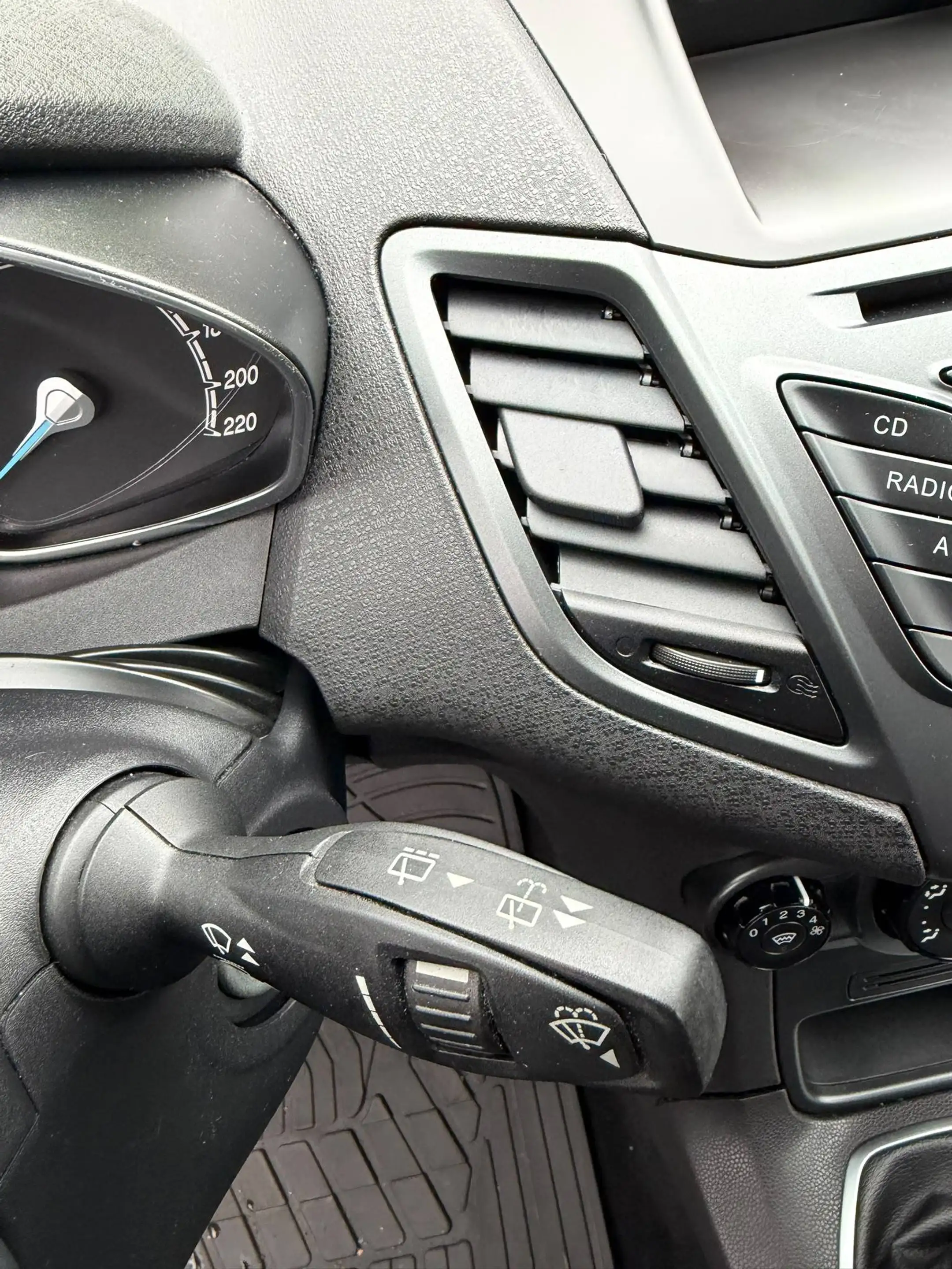 Ford Fiesta Fiesta 3-Türer 1.25 Ambiente — photo 8