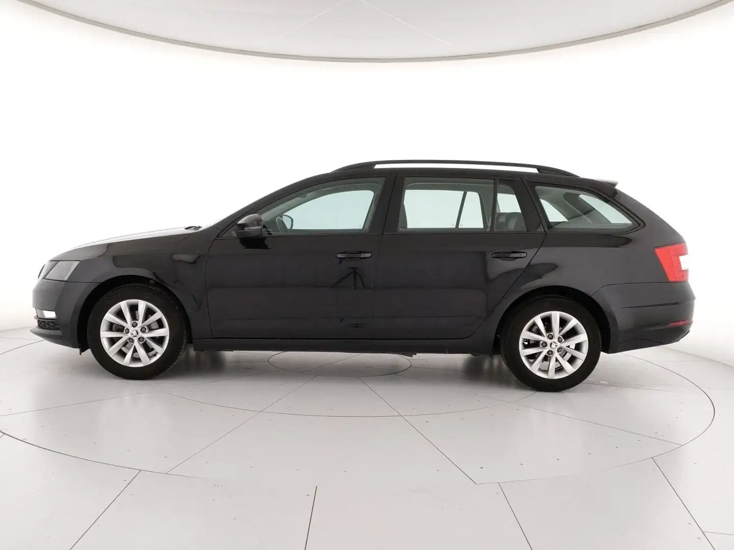 Skoda Octavia wagon 1.6 tdi 90cv ambition Negro - 2
