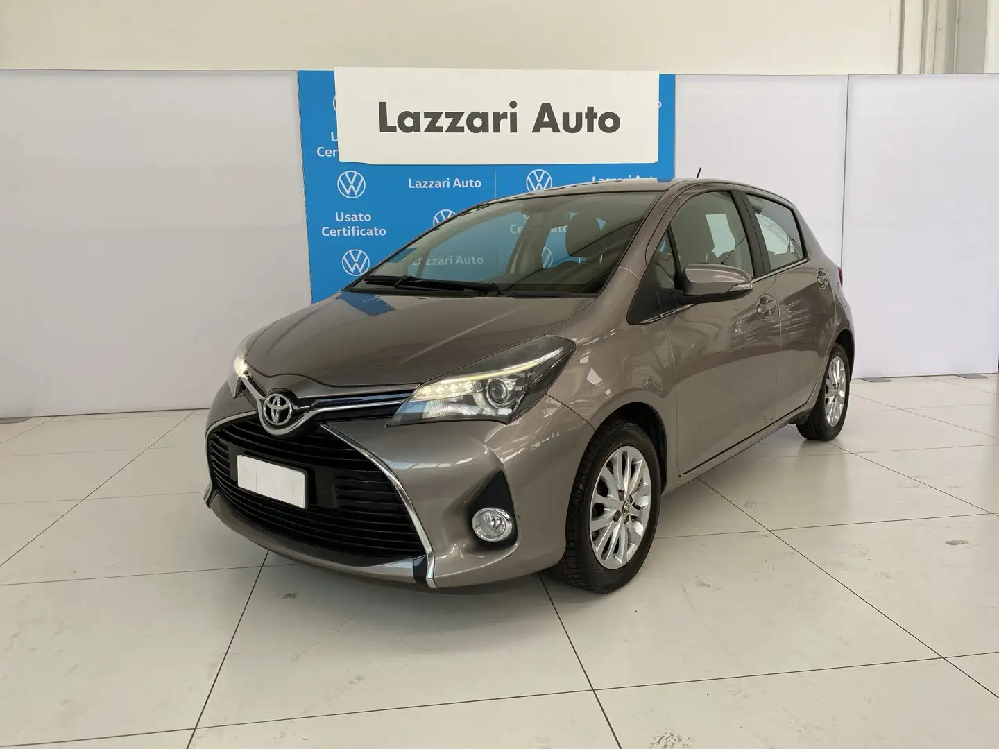 Toyota Yaris Yaris 1.0 5 porte Lounge Grau - 1