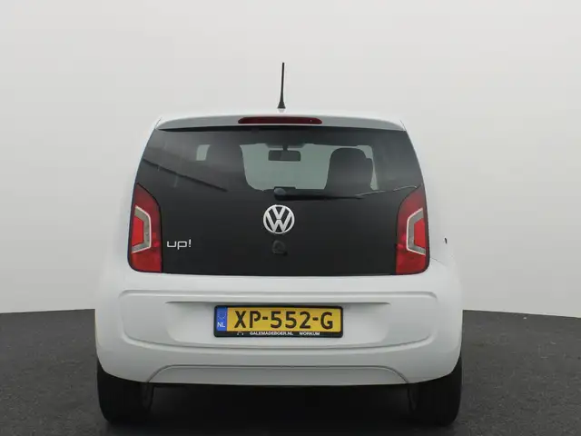 Volkswagen Up! view 4